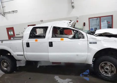 2002 Ford F-350 Lariat/Xl/Xlt from USA, damaged, VIN 1FTSW31F42EA44133